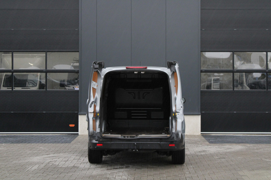 Ford Transit Connect 1.5 EcoBlue L2 Limited 120pk - Stoelverwarming - Navi - Camera - Cruise - Trekhaak - Rijklaar Ford Transit Connect 1.5 EcoBlue L2 Limited 120pk - Stoelverwarming - Navi - Camera - Cruise - Trekhaak - Rijklaar