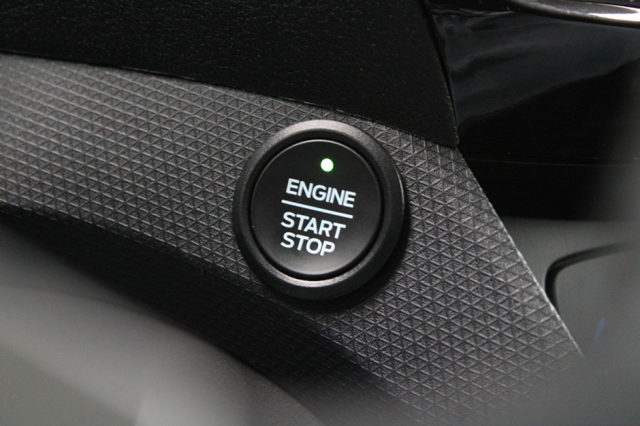 Ford Transit Connect 1.5 EcoBlue L2 Limited 120pk - Stoelverwarming - Navi - Camera - Cruise - Trekhaak - Rijklaar Ford Transit Connect 1.5 EcoBlue L2 Limited 120pk - Stoelverwarming - Navi - Camera - Cruise - Trekhaak - Rijklaar