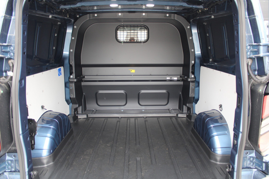 Ford Transit Custom 320 2.0 TDCI L2H1 Limited DC 170pk - Adaptive Cruise - Blind Spot - Navigatie - LED - Stoelverwarming - Rijklaar Ford Transit Custom 320 2.0 TDCI L2H1 Limited DC 170pk - Adaptive Cruise - Blind Spot - Navigatie - LED - Stoelverwarming - Rijklaar