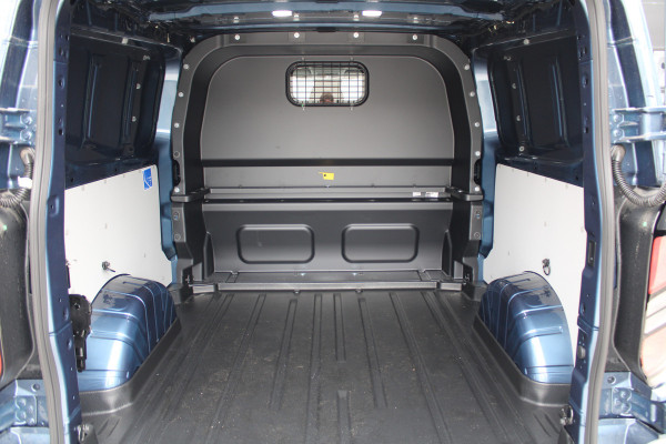 Ford Transit Custom 320 2.0 TDCI L2H1 Limited DC 170pk - Adaptive Cruise - Blind Spot - Navigatie - LED - Stoelverwarming - Rijklaar Ford Transit Custom 320 2.0 TDCI L2H1 Limited DC 170pk - Adaptive Cruise - Blind Spot - Navigatie - LED - Stoelverwarming - Rijklaar