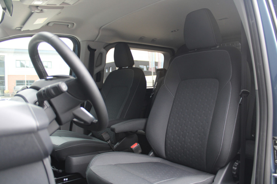 Ford Transit Custom 320 2.0 TDCI L2H1 Limited DC 170pk - Adaptive Cruise - Blind Spot - Navigatie - LED - Stoelverwarming - Rijklaar Ford Transit Custom 320 2.0 TDCI L2H1 Limited DC 170pk - Adaptive Cruise - Blind Spot - Navigatie - LED - Stoelverwarming - Rijklaar