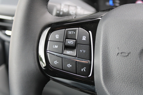 Ford Transit Custom 320 2.0 TDCI L2H1 Limited DC 170pk - Adaptive Cruise - Blind Spot - Navigatie - LED - Stoelverwarming - Rijklaar Ford Transit Custom 320 2.0 TDCI L2H1 Limited DC 170pk - Adaptive Cruise - Blind Spot - Navigatie - LED - Stoelverwarming - Rijklaar