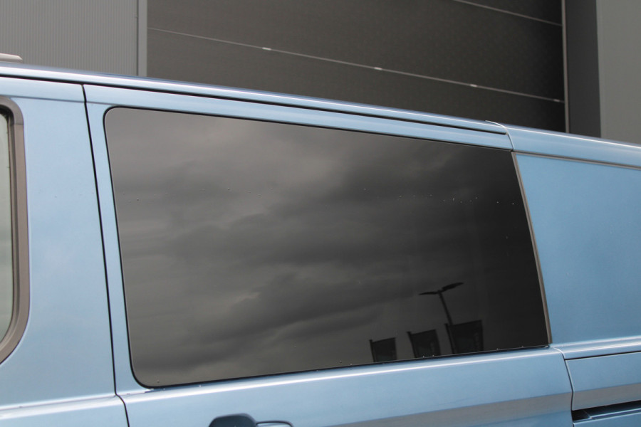 Ford Transit Custom 320 2.0 TDCI L2H1 Limited DC 170pk - Adaptive Cruise - Blind Spot - Navigatie - LED - Stoelverwarming - Rijklaar Ford Transit Custom 320 2.0 TDCI L2H1 Limited DC 170pk - Adaptive Cruise - Blind Spot - Navigatie - LED - Stoelverwarming - Rijklaar