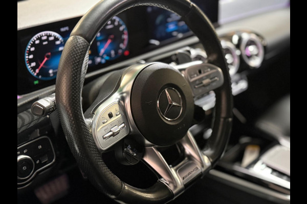 Mercedes-Benz A-Klasse AMG 35 4MATIC | Pano | schaalstoelen | keyless | aero pakket | stoelverkoeling Mercedes-Benz A-Klasse AMG 35 4MATIC | Pano | schaalstoelen | keyless | aero pakket | stoelverkoeling