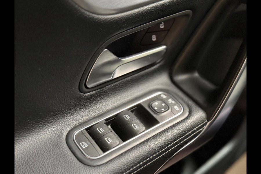Mercedes-Benz A-Klasse AMG 35 4MATIC | Pano | schaalstoelen | keyless | aero pakket | stoelverkoeling Mercedes-Benz A-Klasse AMG 35 4MATIC | Pano | schaalstoelen | keyless | aero pakket | stoelverkoeling