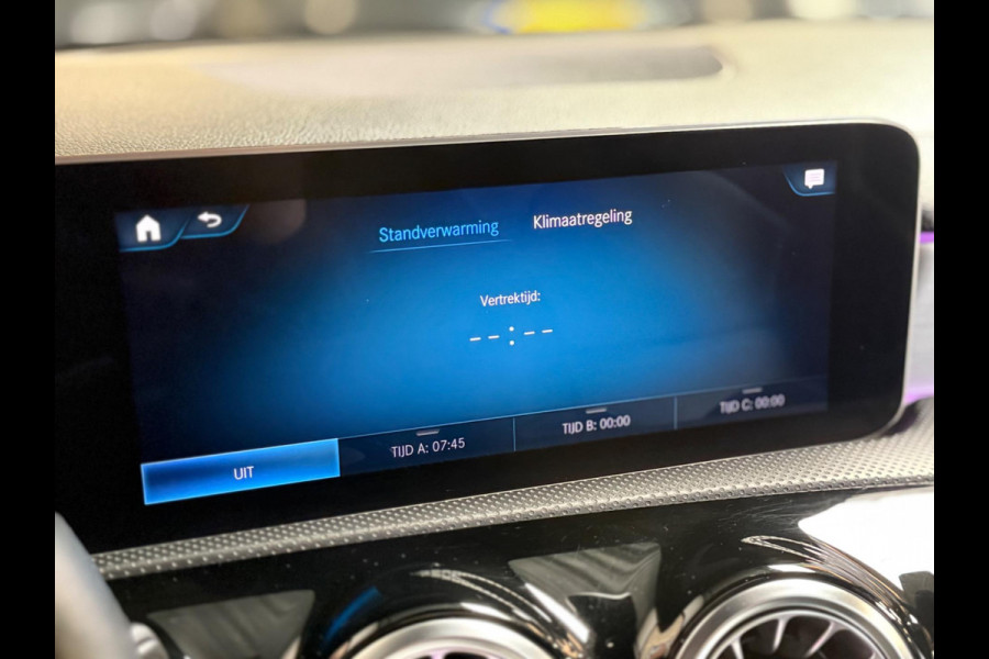 Mercedes-Benz A-Klasse AMG 35 4MATIC | Pano | schaalstoelen | keyless | aero pakket | stoelverkoeling Mercedes-Benz A-Klasse AMG 35 4MATIC | Pano | schaalstoelen | keyless | aero pakket | stoelverkoeling