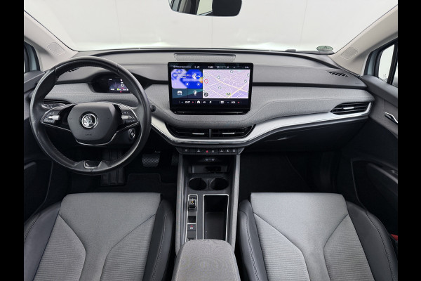 Škoda ENYAQ iV 60 Trekhaak Panoramadak Camera Navi Ecc Apple Carplay Android Auto Cruise Control Pdc DAB Lmv 19" Keyless Led Connected services Origineel Nederlandse Auto