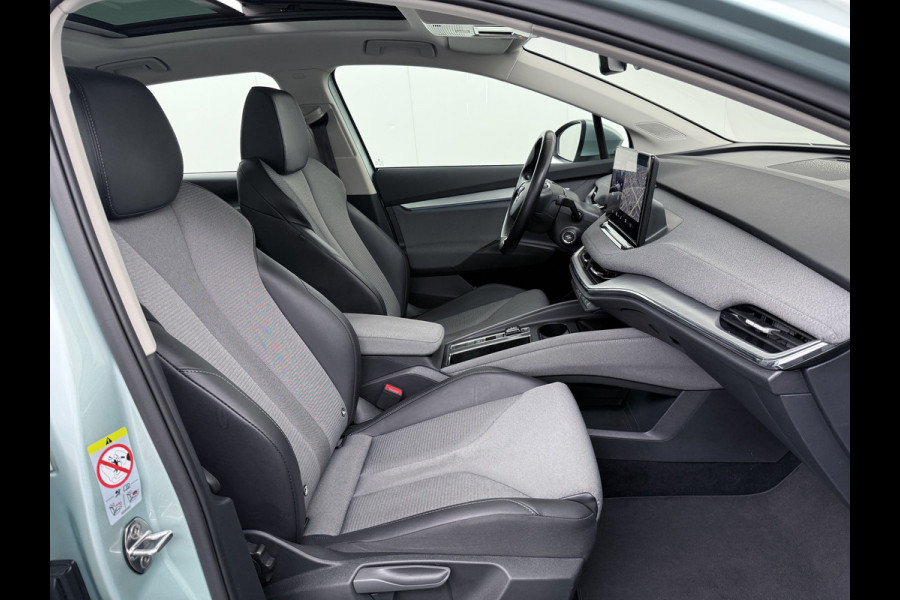 Škoda ENYAQ iV 60 Trekhaak Panoramadak Camera Navi Ecc Apple Carplay Android Auto Cruise Control Pdc DAB Lmv 19" Keyless Led Connected services Origineel Nederlandse Auto