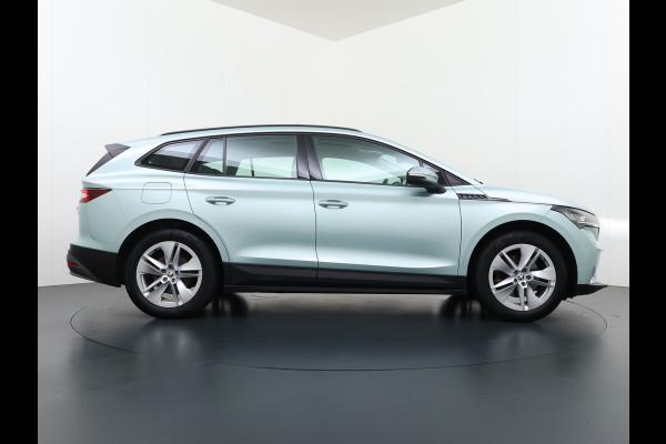 Škoda ENYAQ iV 60 Trekhaak Panoramadak Camera Navi Ecc Apple Carplay Android Auto Cruise Control Pdc DAB Lmv 19" Keyless Led Connected services Origineel Nederlandse Auto
