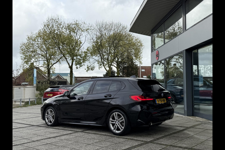 BMW 1-serie 118i Aut. M-Sport | Panorama | Sportseats | Virtual  Live Cockpit | LED  |