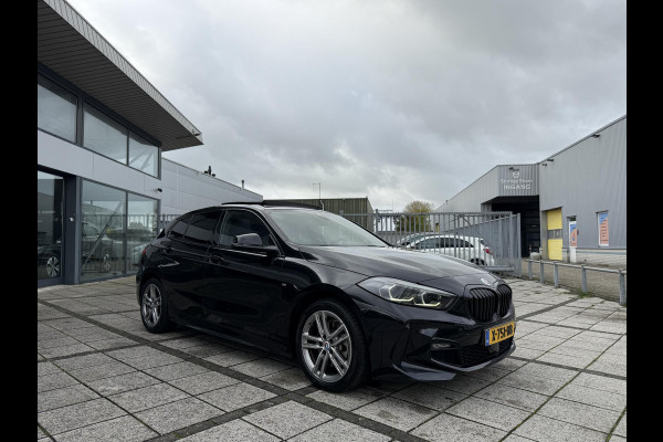BMW 1-serie 118i Aut. M-Sport | Panorama | Sportseats | Virtual  Live Cockpit | LED  |