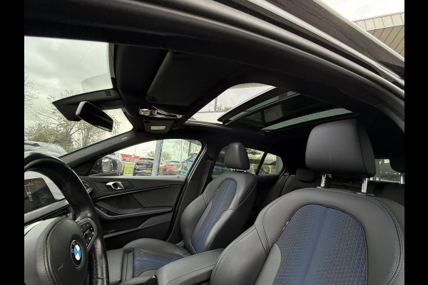 BMW 1-serie 118i Aut. M-Sport | Panorama | Sportseats | Virtual  Live Cockpit | LED  |