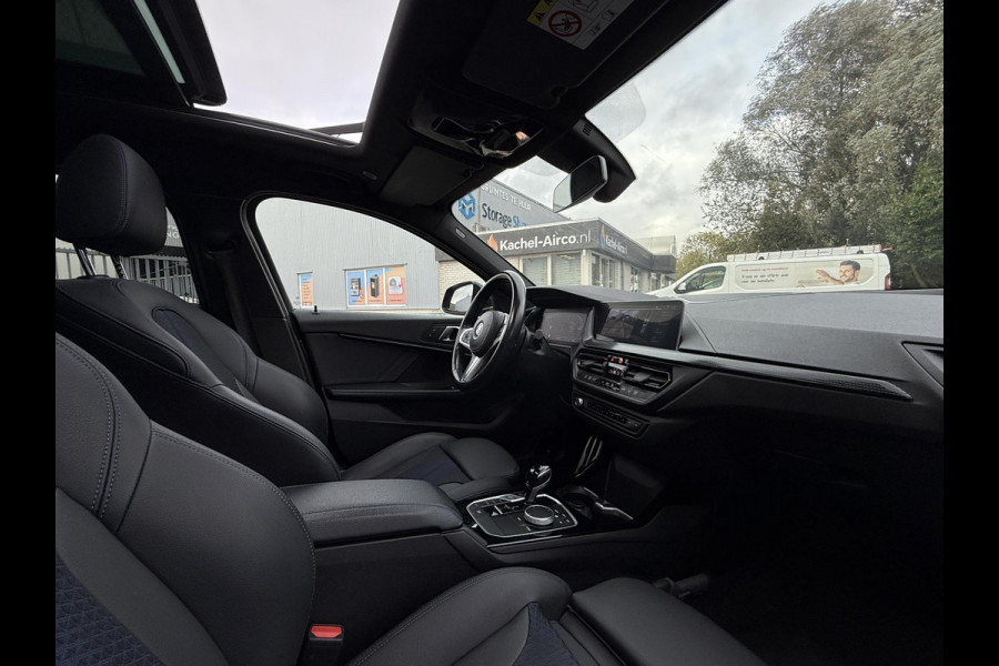 BMW 1-serie 118i Aut. M-Sport | Panorama | Sportseats | Virtual  Live Cockpit | LED  |