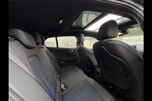 BMW 1-serie 118i Aut. M-Sport | Panorama | Sportseats | Virtual  Live Cockpit | LED  |