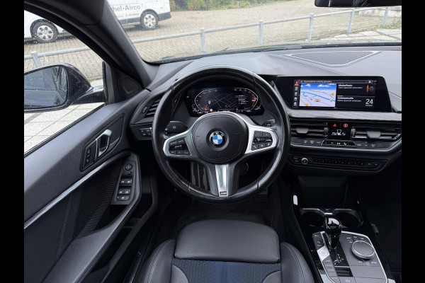 BMW 1-serie 118i Aut. M-Sport | Panorama | Sportseats | Virtual  Live Cockpit | LED  |