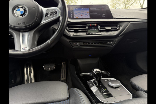 BMW 1-serie 118i Aut. M-Sport | Panorama | Sportseats | Virtual  Live Cockpit | LED  |