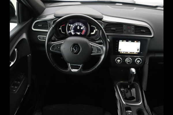 Renault Kadjar 1.3 TCe Black Edition | Trekhaak | Stoelverwarming | Adaptive cruise | Leder/Alcantara | Camera | BOSE Sound | Carplay | Keyless | Navigatie | Full LED Renault Kadjar 1.3 TCe Black Edition | Trekhaak | Stoelverwarming | Adaptive cruise | Leder/Alcantara | Camera | BOSE Sound | Carplay | Keyless | Navigatie | Full LED