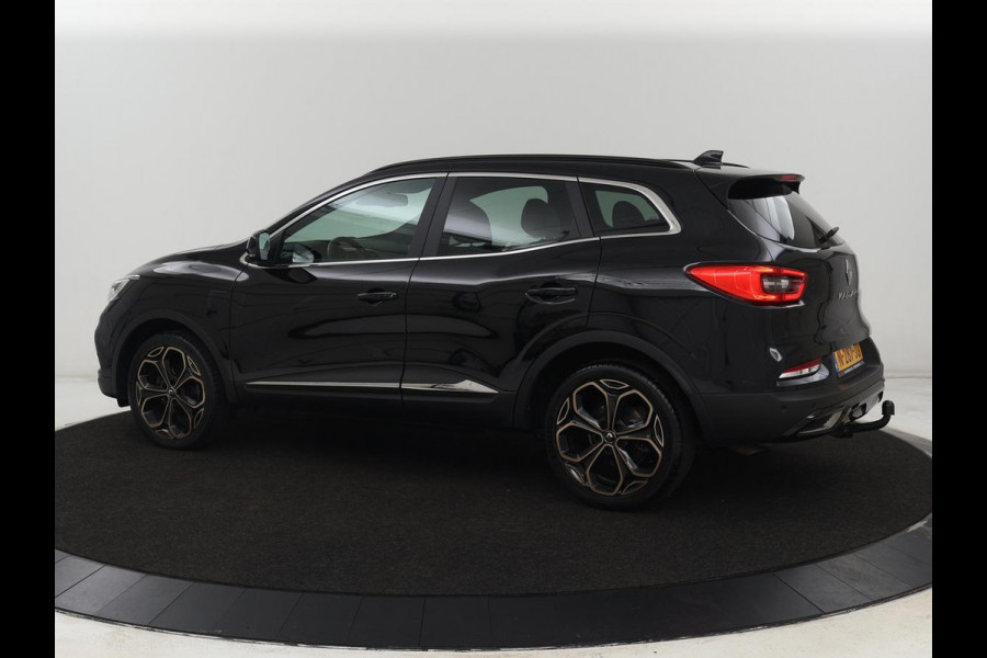 Renault Kadjar 1.3 TCe Black Edition | Trekhaak | Stoelverwarming | Adaptive cruise | Leder/Alcantara | Camera | BOSE Sound | Carplay | Keyless | Navigatie | Full LED Renault Kadjar 1.3 TCe Black Edition | Trekhaak | Stoelverwarming | Adaptive cruise | Leder/Alcantara | Camera | BOSE Sound | Carplay | Keyless | Navigatie | Full LED