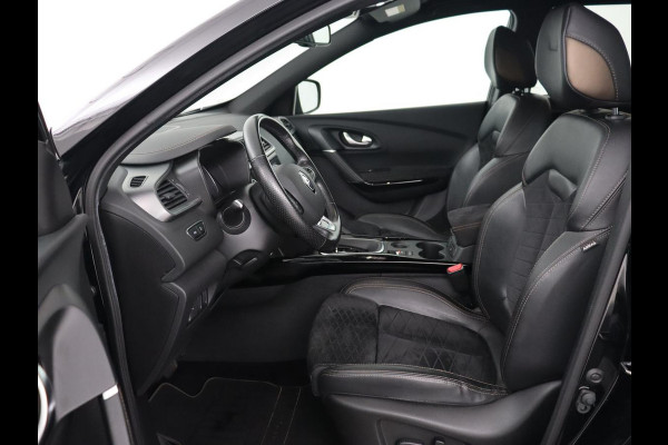 Renault Kadjar 1.3 TCe Black Edition | Trekhaak | Stoelverwarming | Adaptive cruise | Leder/Alcantara | Camera | BOSE Sound | Carplay | Keyless | Navigatie | Full LED Renault Kadjar 1.3 TCe Black Edition | Trekhaak | Stoelverwarming | Adaptive cruise | Leder/Alcantara | Camera | BOSE Sound | Carplay | Keyless | Navigatie | Full LED