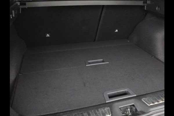 Renault Kadjar 1.3 TCe Black Edition | Trekhaak | Stoelverwarming | Adaptive cruise | Leder/Alcantara | Camera | BOSE Sound | Carplay | Keyless | Navigatie | Full LED Renault Kadjar 1.3 TCe Black Edition | Trekhaak | Stoelverwarming | Adaptive cruise | Leder/Alcantara | Camera | BOSE Sound | Carplay | Keyless | Navigatie | Full LED