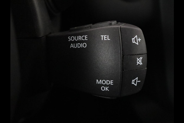 Renault Kadjar 1.3 TCe Black Edition | Trekhaak | Stoelverwarming | Adaptive cruise | Leder/Alcantara | Camera | BOSE Sound | Carplay | Keyless | Navigatie | Full LED Renault Kadjar 1.3 TCe Black Edition | Trekhaak | Stoelverwarming | Adaptive cruise | Leder/Alcantara | Camera | BOSE Sound | Carplay | Keyless | Navigatie | Full LED