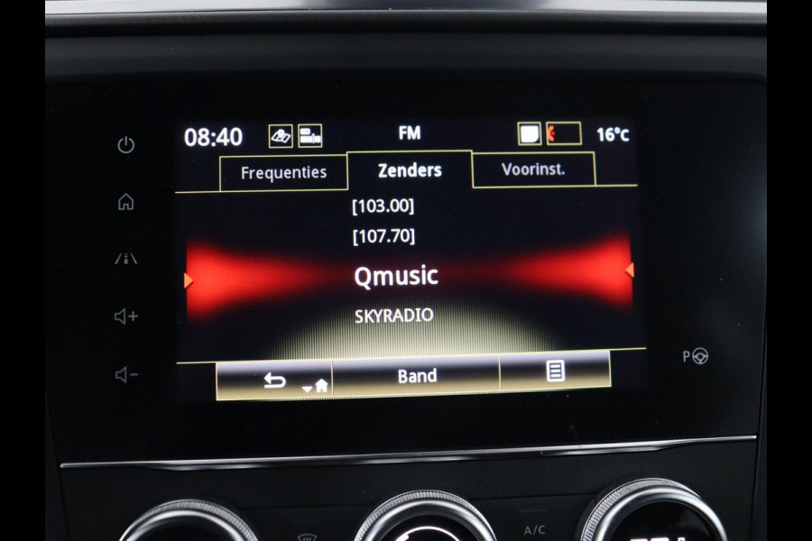 Renault Kadjar 1.3 TCe Black Edition | Trekhaak | Stoelverwarming | Adaptive cruise | Leder/Alcantara | Camera | BOSE Sound | Carplay | Keyless | Navigatie | Full LED Renault Kadjar 1.3 TCe Black Edition | Trekhaak | Stoelverwarming | Adaptive cruise | Leder/Alcantara | Camera | BOSE Sound | Carplay | Keyless | Navigatie | Full LED