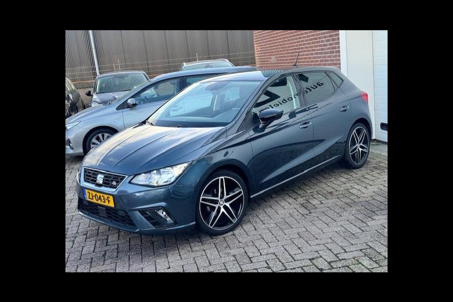 Seat Ibiza 1.0 TSI FR Business Intense -Carplay -Beats audio Seat Ibiza 1.0 TSI FR Business Intense -Carplay -Beats audio