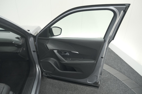 Peugeot 2008 Hybrid 136 e-DCS6 Allure | 360 Camera | Adaptieve Cruise Control | Dodehoekdetectie | Navigatie