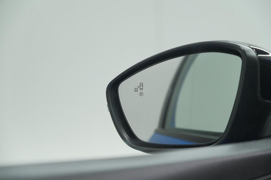 Peugeot e-208 EV GT Pack 50 kWh | Camera | Adapieve Cruise Control | Stoelverwarming | 3 FASE