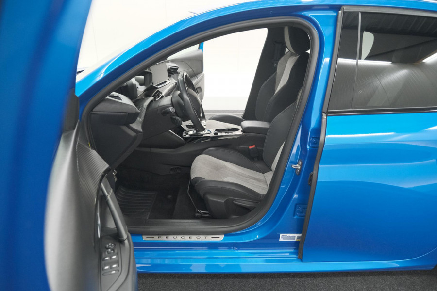Peugeot e-208 EV GT Pack 50 kWh | Camera | Adapieve Cruise Control | Stoelverwarming | 3 FASE