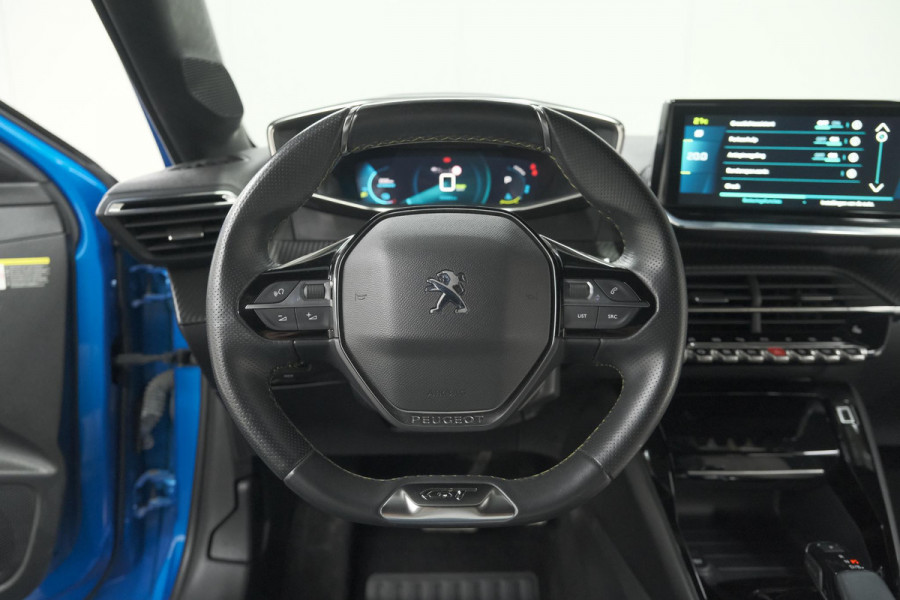 Peugeot e-208 EV GT Pack 50 kWh | Camera | Adapieve Cruise Control | Stoelverwarming | 3 FASE
