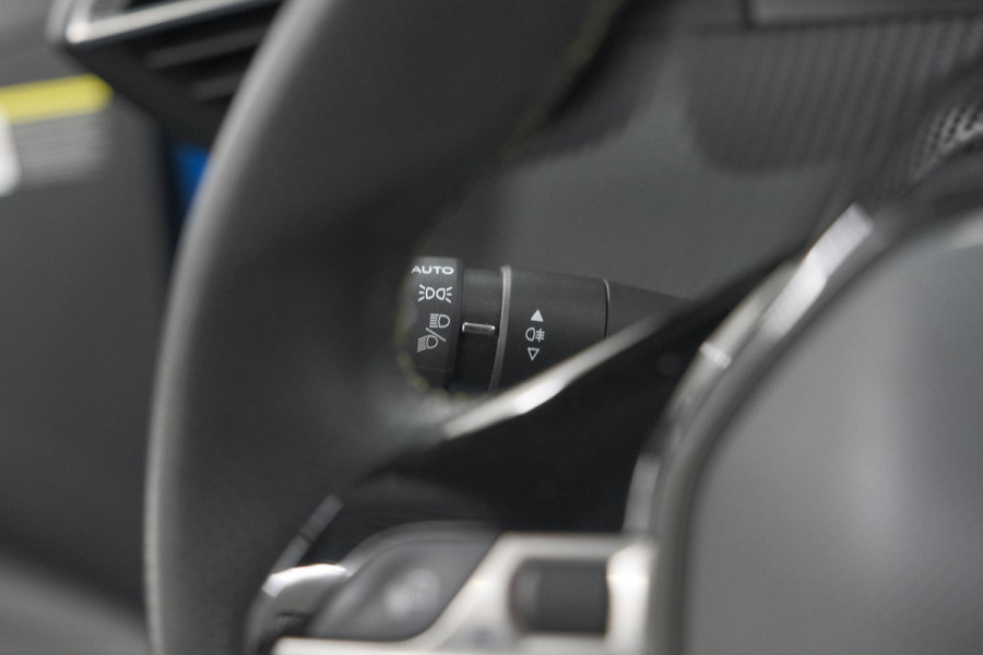 Peugeot e-208 EV GT Pack 50 kWh | Camera | Adapieve Cruise Control | Stoelverwarming | 3 FASE