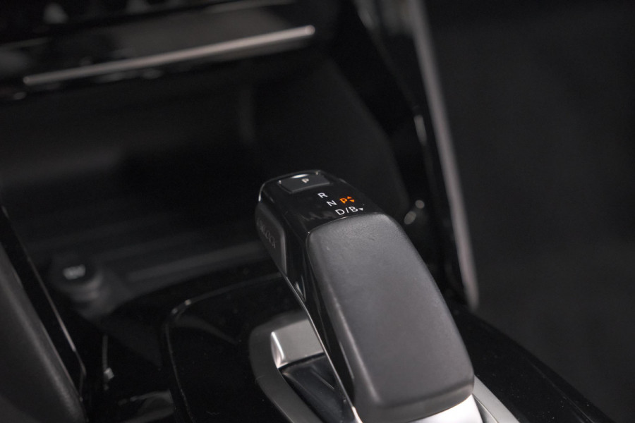 Peugeot e-208 EV GT Pack 50 kWh | Camera | Adapieve Cruise Control | Stoelverwarming | 3 FASE