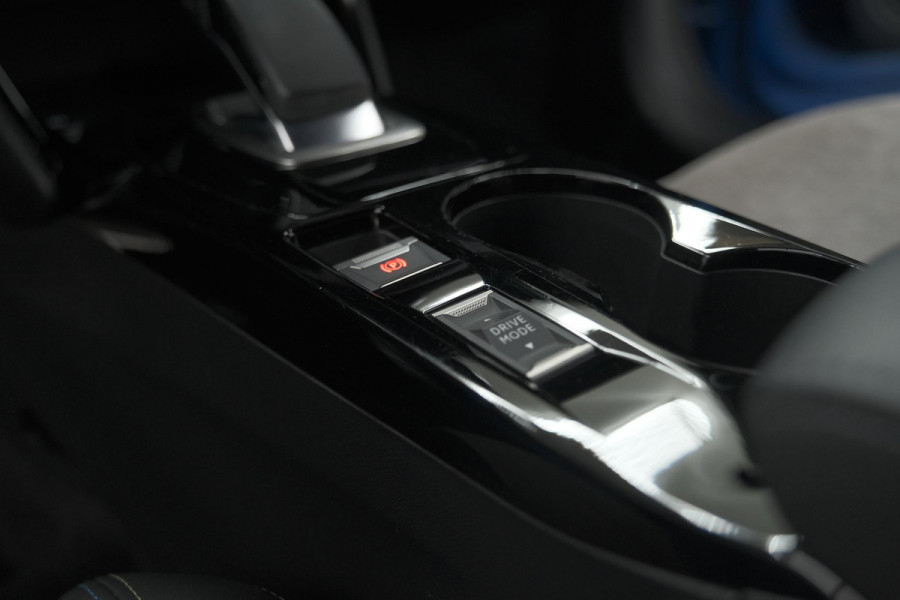 Peugeot e-208 EV GT Pack 50 kWh | Camera | Adapieve Cruise Control | Stoelverwarming | 3 FASE