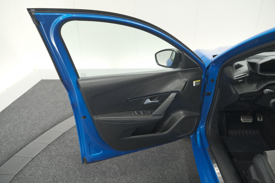 Peugeot e-208 EV GT Pack 50 kWh | Camera | Adapieve Cruise Control | Stoelverwarming | 3 FASE