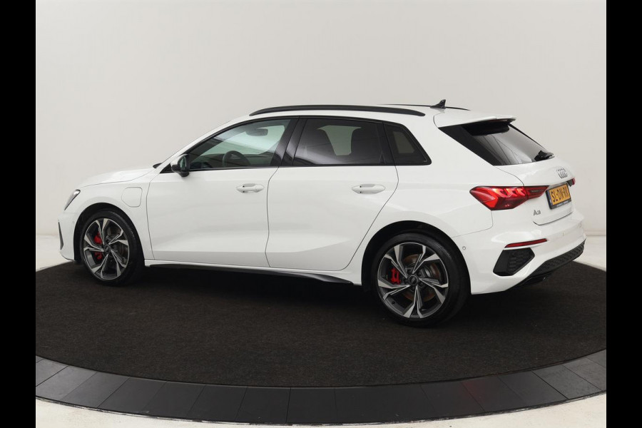 Audi A3 40 TFSI e Advanced edition | S-line | Full LED | Half Leder | Carplay | Adaptive Cruise | Stoelverwarming | LMV 18 inch | PHEV Audi A3 40 TFSI e Advanced edition | S-line | Full LED | Half Leder | Carplay | Adaptive Cruise | Stoelverwarming | LMV 18 inch | PHEV