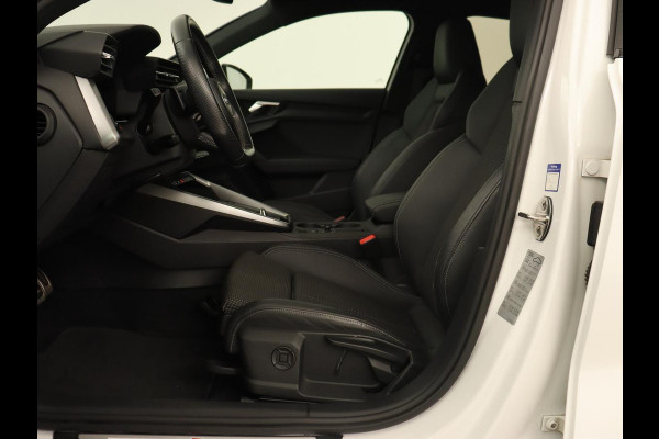 Audi A3 40 TFSI e Advanced edition | S-line | Full LED | Half Leder | Carplay | Adaptive Cruise | Stoelverwarming | LMV 18 inch | PHEV Audi A3 40 TFSI e Advanced edition | S-line | Full LED | Half Leder | Carplay | Adaptive Cruise | Stoelverwarming | LMV 18 inch | PHEV