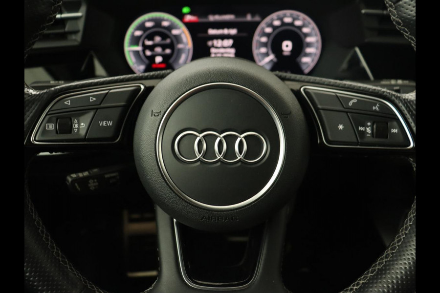 Audi A3 40 TFSI e Advanced edition | S-line | Full LED | Half Leder | Carplay | Adaptive Cruise | Stoelverwarming | LMV 18 inch | PHEV Audi A3 40 TFSI e Advanced edition | S-line | Full LED | Half Leder | Carplay | Adaptive Cruise | Stoelverwarming | LMV 18 inch | PHEV