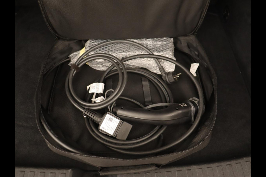 Audi A3 40 TFSI e Advanced edition | S-line | Full LED | Half Leder | Carplay | Adaptive Cruise | Stoelverwarming | LMV 18 inch | PHEV Audi A3 40 TFSI e Advanced edition | S-line | Full LED | Half Leder | Carplay | Adaptive Cruise | Stoelverwarming | LMV 18 inch | PHEV