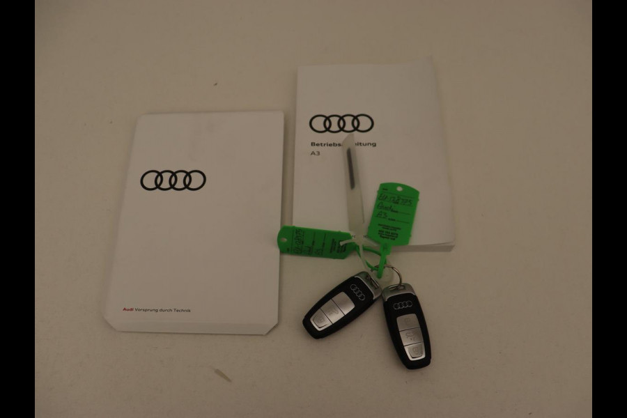 Audi A3 40 TFSI e Advanced edition | S-line | Full LED | Half Leder | Carplay | Adaptive Cruise | Stoelverwarming | LMV 18 inch | PHEV Audi A3 40 TFSI e Advanced edition | S-line | Full LED | Half Leder | Carplay | Adaptive Cruise | Stoelverwarming | LMV 18 inch | PHEV