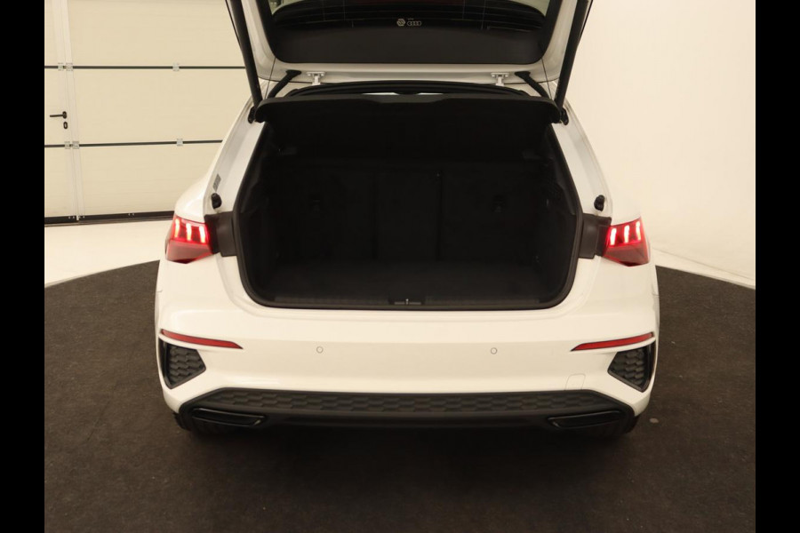 Audi A3 40 TFSI e Advanced edition | S-line | Full LED | Half Leder | Carplay | Adaptive Cruise | Stoelverwarming | LMV 18 inch | PHEV Audi A3 40 TFSI e Advanced edition | S-line | Full LED | Half Leder | Carplay | Adaptive Cruise | Stoelverwarming | LMV 18 inch | PHEV