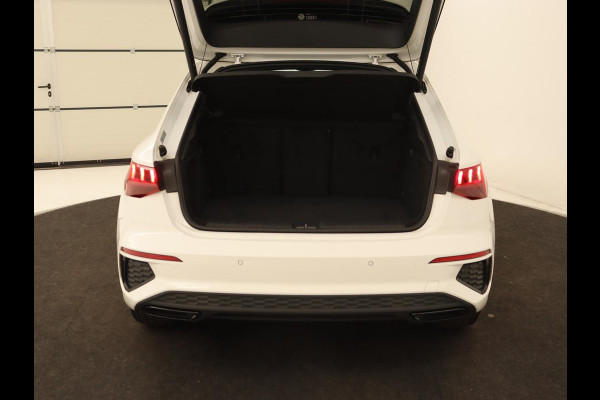 Audi A3 40 TFSI e Advanced edition | S-line | Full LED | Half Leder | Carplay | Adaptive Cruise | Stoelverwarming | LMV 18 inch | PHEV Audi A3 40 TFSI e Advanced edition | S-line | Full LED | Half Leder | Carplay | Adaptive Cruise | Stoelverwarming | LMV 18 inch | PHEV