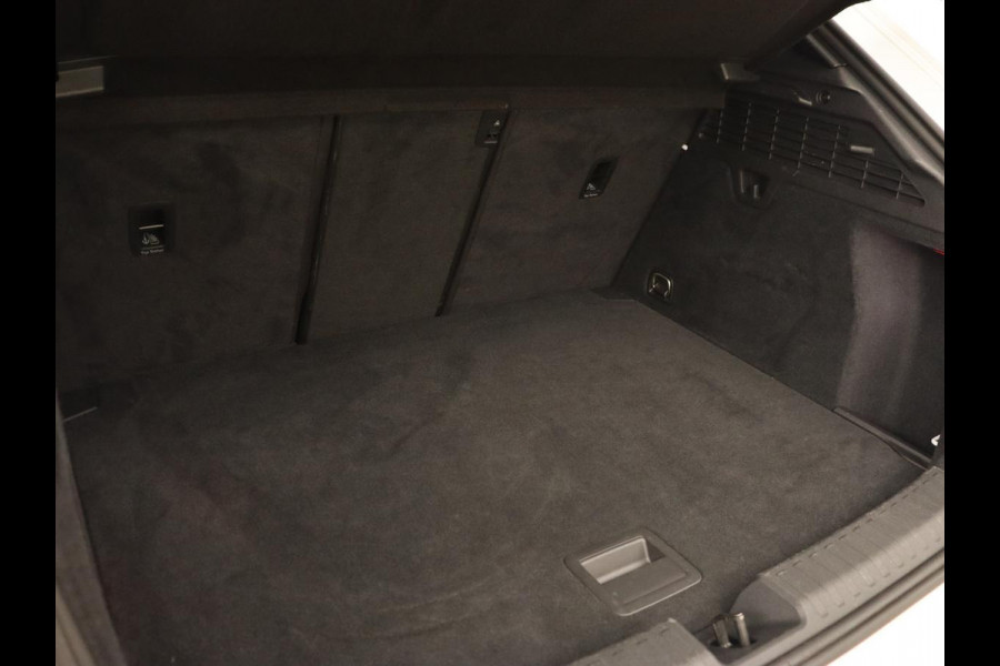 Audi A3 40 TFSI e Advanced edition | S-line | Full LED | Half Leder | Carplay | Adaptive Cruise | Stoelverwarming | LMV 18 inch | PHEV Audi A3 40 TFSI e Advanced edition | S-line | Full LED | Half Leder | Carplay | Adaptive Cruise | Stoelverwarming | LMV 18 inch | PHEV