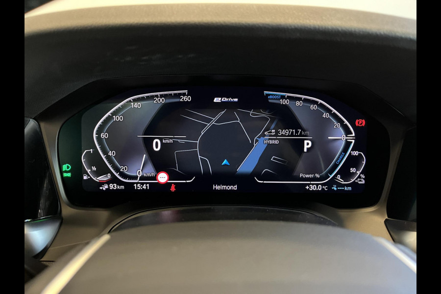 BMW 3 Serie Touring 320e Sportline Aut-8 Panoramadak Head Up Display Laser Licht Adaptive Cruise Trekhaak Leder Navi Parkeer Sensoren