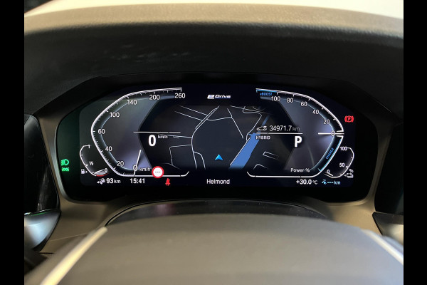 BMW 3 Serie Touring 320e Sportline Aut-8 Panoramadak Head Up Display Laser Licht Adaptive Cruise Trekhaak Leder Navi Parkeer Sensoren