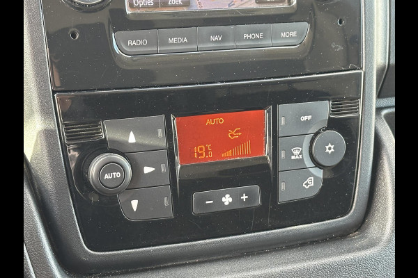 Citroën Jumper 2.2 BlueHDi 165 L3H2 3.5t Navi|Trekhaak|Camera Citroën Jumper 2.2 BlueHDi 165 L3H2 3.5t Navi|Trekhaak|Camera