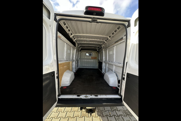 Citroën Jumper 2.2 BlueHDi 165 L3H2 3.5t Navi|Trekhaak|Camera Citroën Jumper 2.2 BlueHDi 165 L3H2 3.5t Navi|Trekhaak|Camera