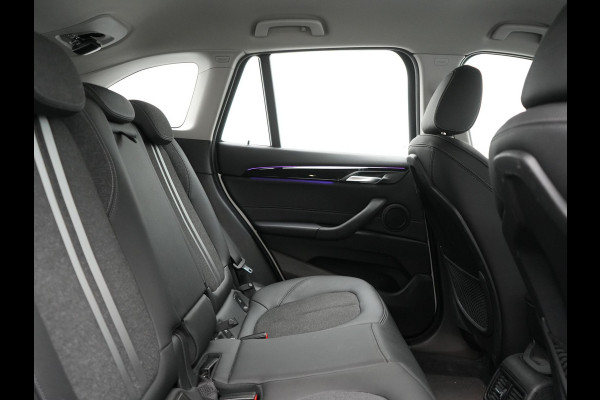 BMW X1 xDrive25e Sportline Plug In Hybrid 221pk Dealer O.H PHEV | Navigatie | Sfeerverlichting | LED Koplampen | Sportstoelen Verwarmd | DAB | 18"L.M | BMW X1 xDrive25e Sportline Plug In Hybrid 221pk Dealer O.H PHEV | Navigatie | Sfeerverlichting | LED Koplampen | Sportstoelen Verwarmd | DAB | 18"L.M |