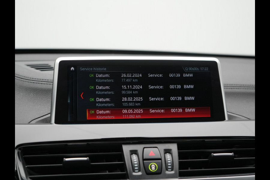 BMW X1 xDrive25e Sportline Plug In Hybrid 221pk Dealer O.H PHEV | Navigatie | Sfeerverlichting | LED Koplampen | Sportstoelen Verwarmd | DAB | 18"L.M | BMW X1 xDrive25e Sportline Plug In Hybrid 221pk Dealer O.H PHEV | Navigatie | Sfeerverlichting | LED Koplampen | Sportstoelen Verwarmd | DAB | 18"L.M |
