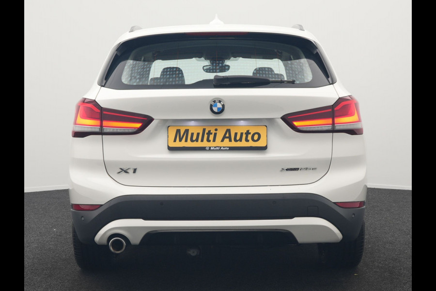 BMW X1 xDrive25e Sportline Plug In Hybrid 221pk Dealer O.H PHEV | Navigatie | Sfeerverlichting | LED Koplampen | Sportstoelen Verwarmd | DAB | 18"L.M | BMW X1 xDrive25e Sportline Plug In Hybrid 221pk Dealer O.H PHEV | Navigatie | Sfeerverlichting | LED Koplampen | Sportstoelen Verwarmd | DAB | 18"L.M |